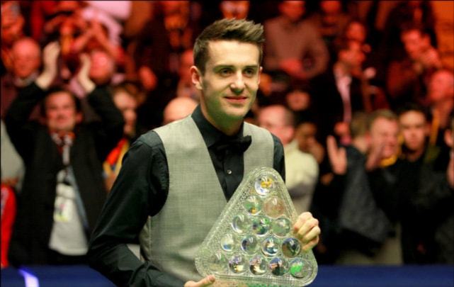 等待他人出 等待他人出